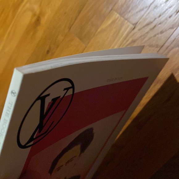 Louis Vuitton Catalogue - The Book # 11   (11-2019 / 02-2020) - Picture 9 of 9